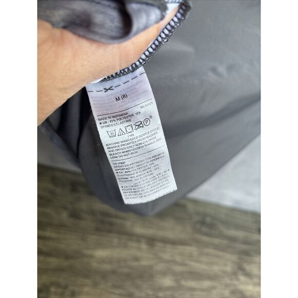 Boy's Swim Top Rash Guard‎ Size 8 Old Navy Shark Print - Picture 8 of 8